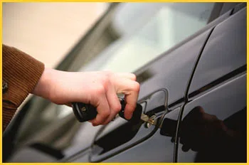 Exclusive Locksmith Service Minneapolis, MN 612-260-5803 - 18-car-unlock